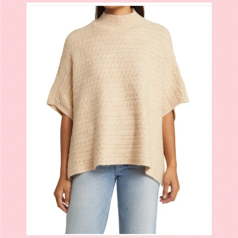 BeachLunchLounge “Sinclaire” Sweater Cape!